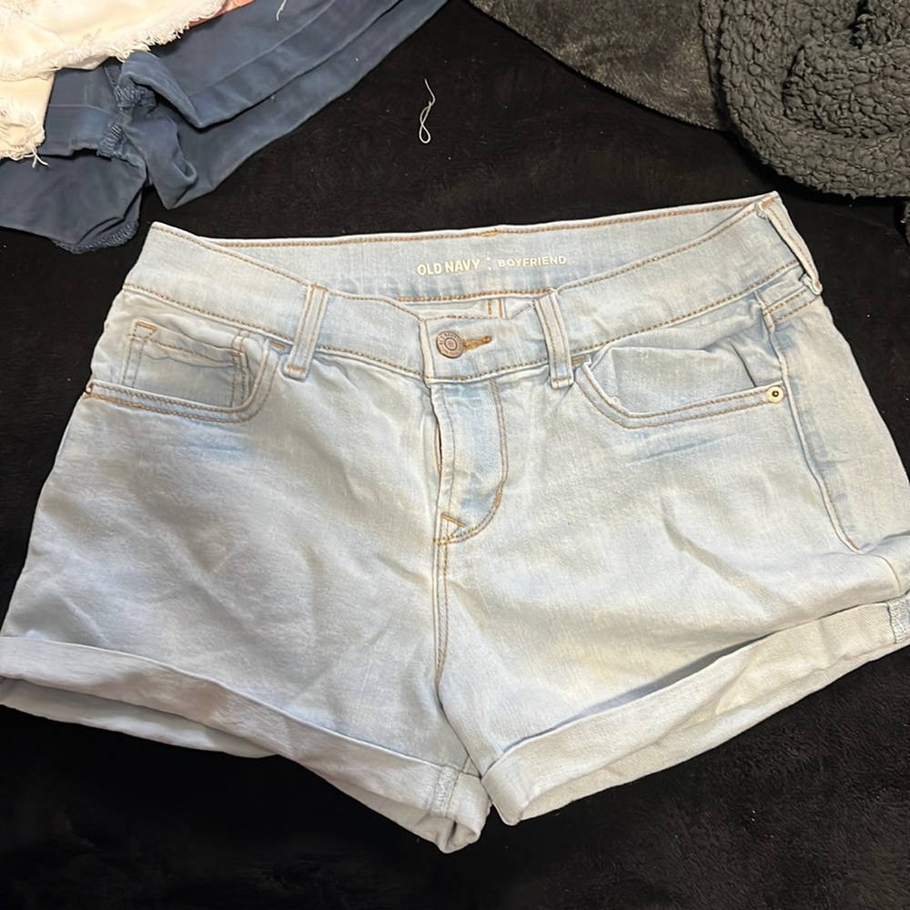 Very light blue jean short boyfriend fit